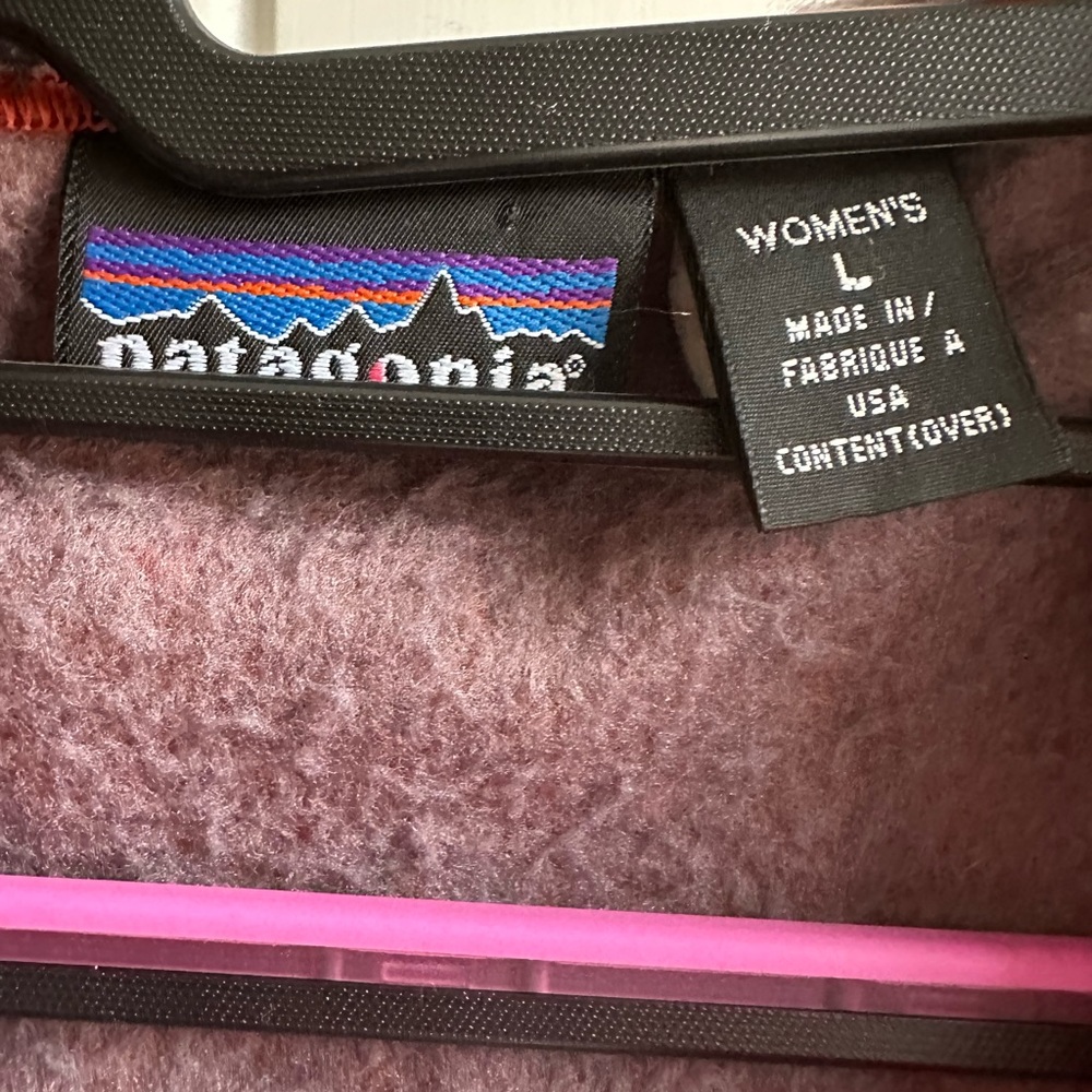 Patagonia wool pull over. - Picture 3 of 3